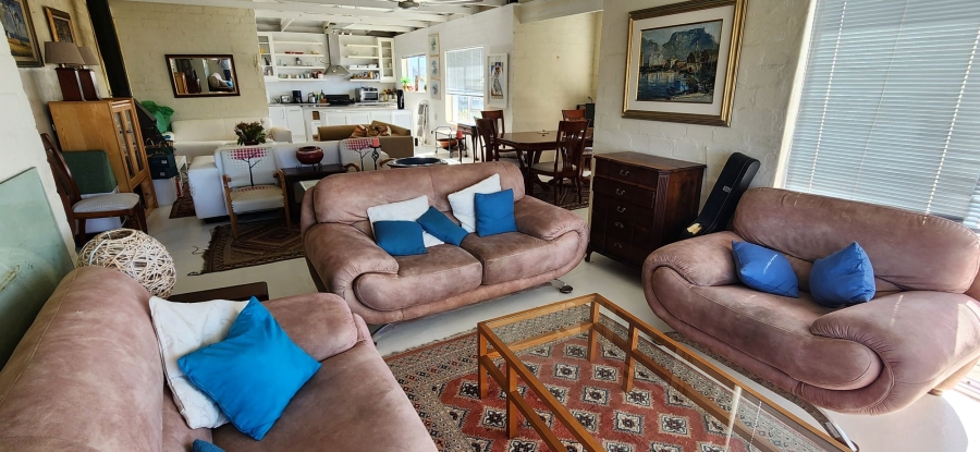 To Let 3 Bedroom Property for Rent in Pringle Bay Western Cape